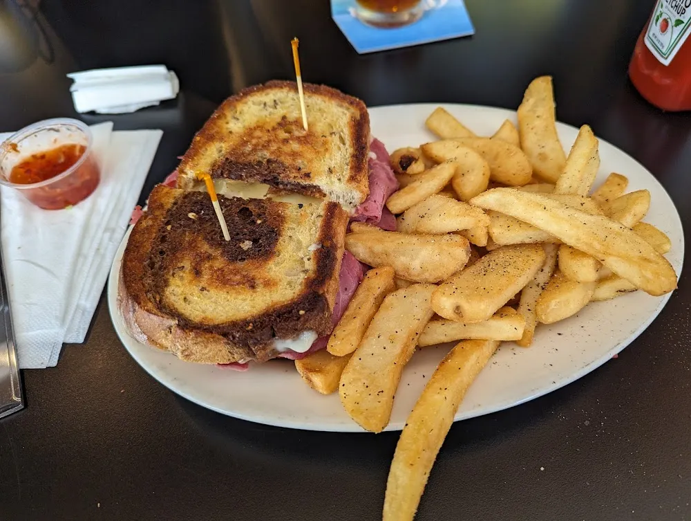 Reuben with Steak Fries
